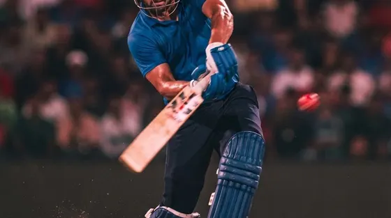 Reddy Book Club member being guided through live cricket match and session markets