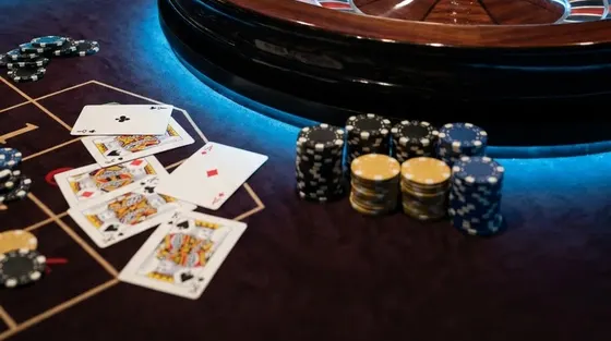 Sky Exchange live dealer teen patti and roulette tables streamed on one wallet